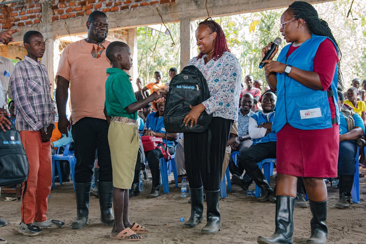 The delegation later visited Rukala Internally Displaced Persons camp in Bunyala sub-county. 

Through the joint response, families and children affected by floods are receiving integrated basic #nutrition, #health, and #WASH services in addition to #cashtransfers in the camp.