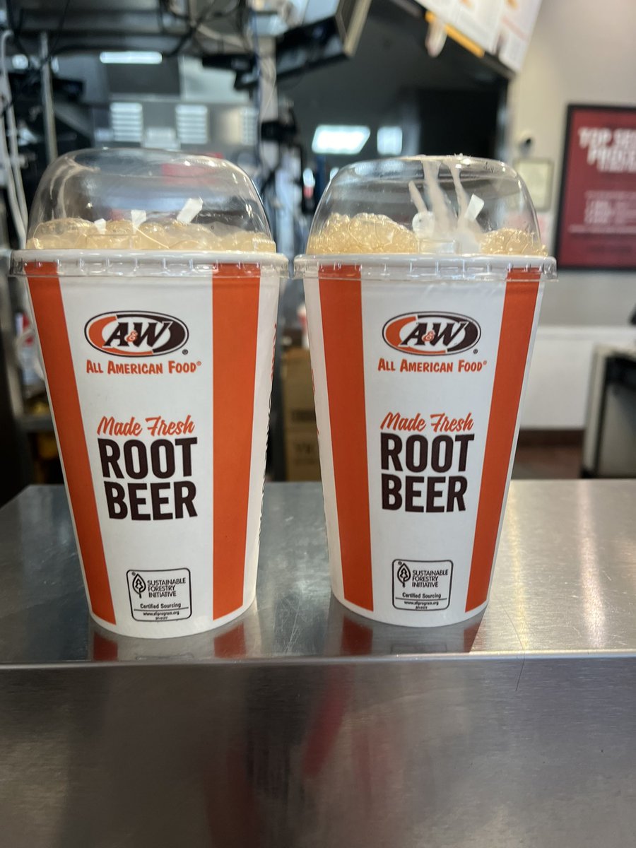 MysteryMania987's tweet photo. Did you go and get your free @awrestaurants Root Beer Floats yesterday in honor of #RootBeerFloatDay? I sure did! Haven’t had a Root Beer Float in years! Glad I was able to try one again because of #NationalRootBeerFloatDay. #AWFremont #AWRootBeer #RestaurantE720503 #FremontCA https://t.co/82JXZ29RSP