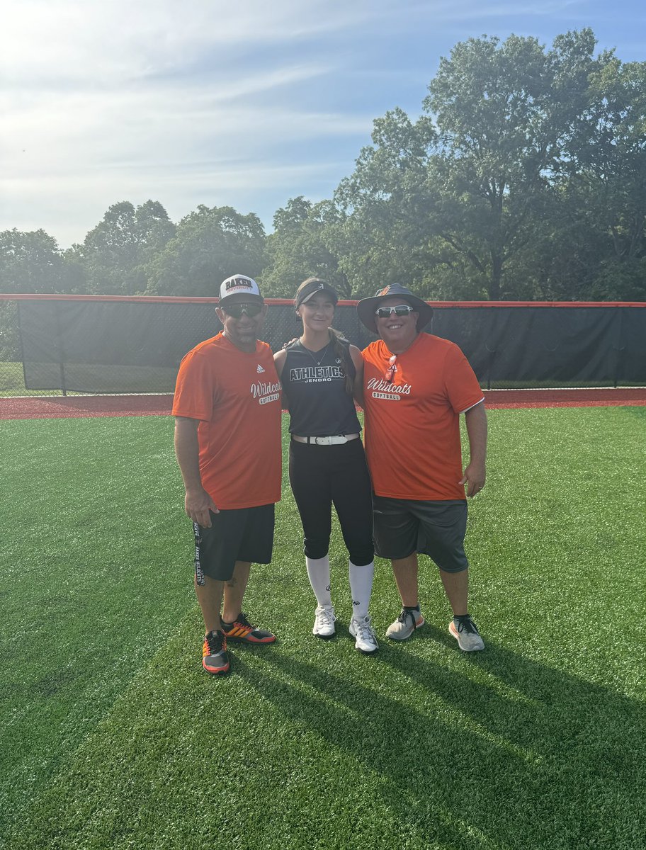 After a great camp at <a href="/BakerWildcatSB/">Baker University Softball</a> and a campus visit, I am grateful to have received an offer from them. Thank you for making me feel at home at your beautiful campus! #uncommitted #classof2026 @TonyAustin_10 <a href="/AthleticsJendro/">Athletics Jendro National 18u.</a> <a href="/BrianJendro/">Athletics jendro</a>