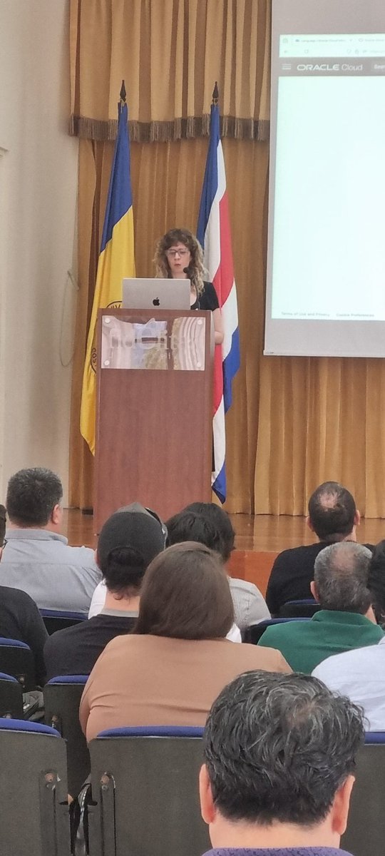 <a href="/EdelweissK/">Edelweiss Kammermann</a> presentando en Costa Rica #LAOUCCR24 
#LaoucTour24  <a href="/Oraugcrc/">OraugCRC</a>