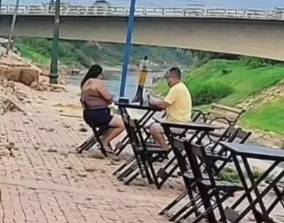 keuvios's tweet photo. não é o lugar, é a pessoa https://t.co/jfRi5cl1dd