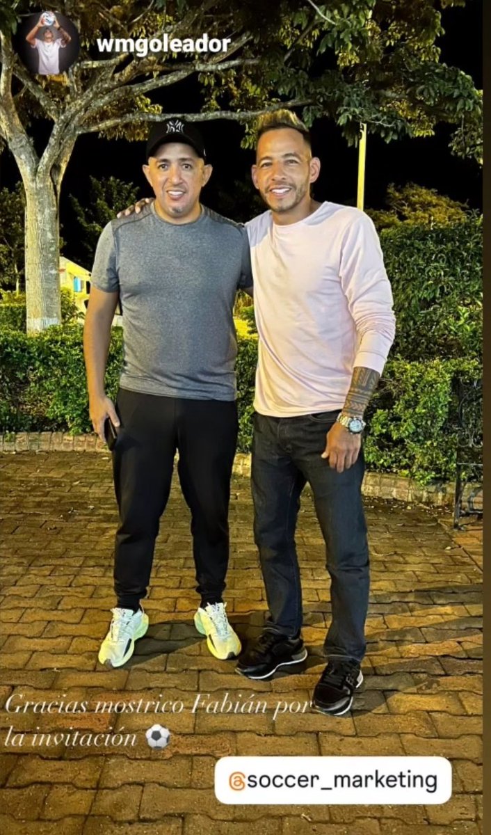 FSolanoG's tweet photo. Con el moustro del fútbol  Wilder Medina! https://t.co/E1qQ1iQpHR