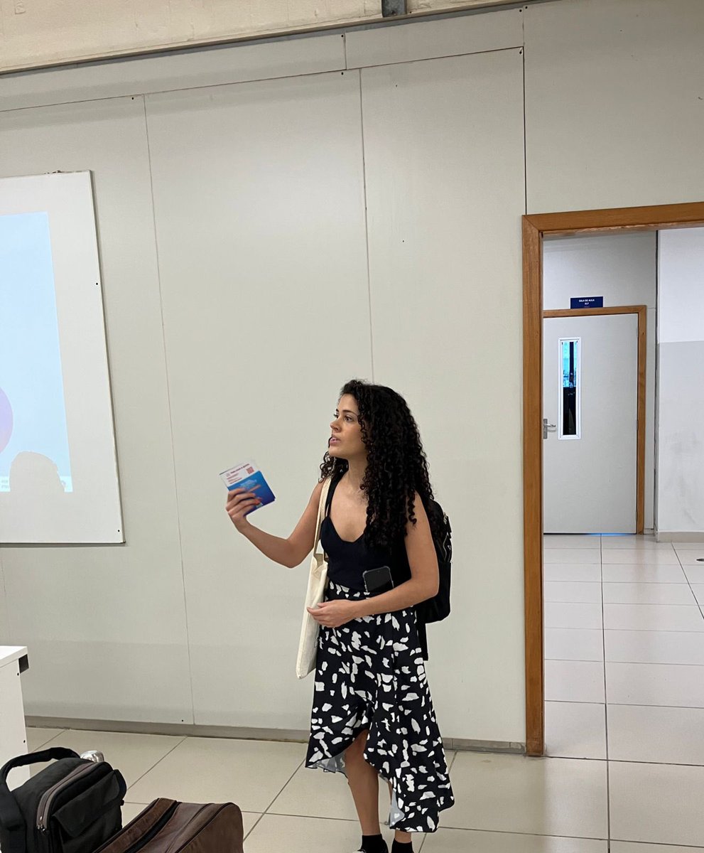 ueesp's tweet photo. Recepção dos estudantes e apresentação das entidades estudantis junto ao DCE livre da Uninove para organizar as lutas dentro de cada sala de aula em defesa da educação https://t.co/G8vvaHgSqO