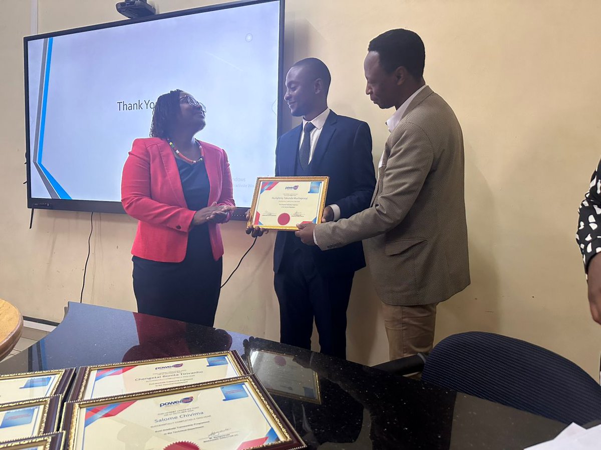 PowerTelZW's tweet photo. From trainees to professionals! 🎉🎓
The future is bright! Our Graduate Trainee Program event celebrated the achievements of our talented young professionals, and we can't wait to see what they achieve next 
#FutureLeaders
#UnlockingTheDigitalFuture https://t.co/auA86X5zie