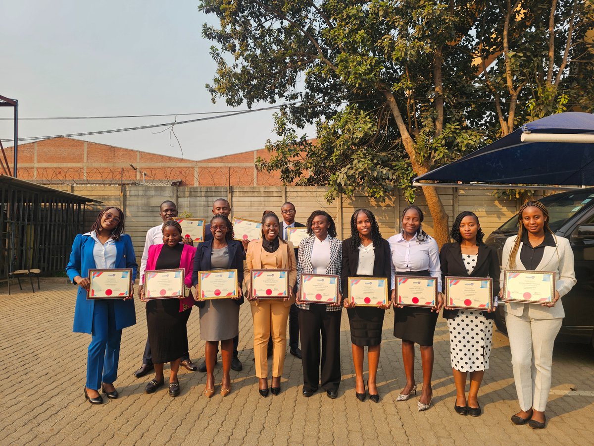 PowerTelZW's tweet photo. From trainees to professionals! 🎉🎓
The future is bright! Our Graduate Trainee Program event celebrated the achievements of our talented young professionals, and we can't wait to see what they achieve next 
#FutureLeaders
#UnlockingTheDigitalFuture https://t.co/auA86X5zie