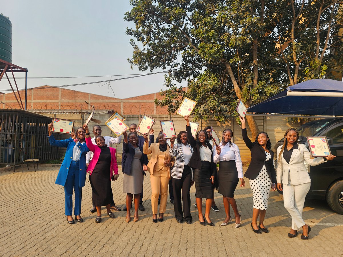 PowerTelZW's tweet photo. From trainees to professionals! 🎉🎓
The future is bright! Our Graduate Trainee Program event celebrated the achievements of our talented young professionals, and we can't wait to see what they achieve next 
#FutureLeaders
#UnlockingTheDigitalFuture https://t.co/auA86X5zie