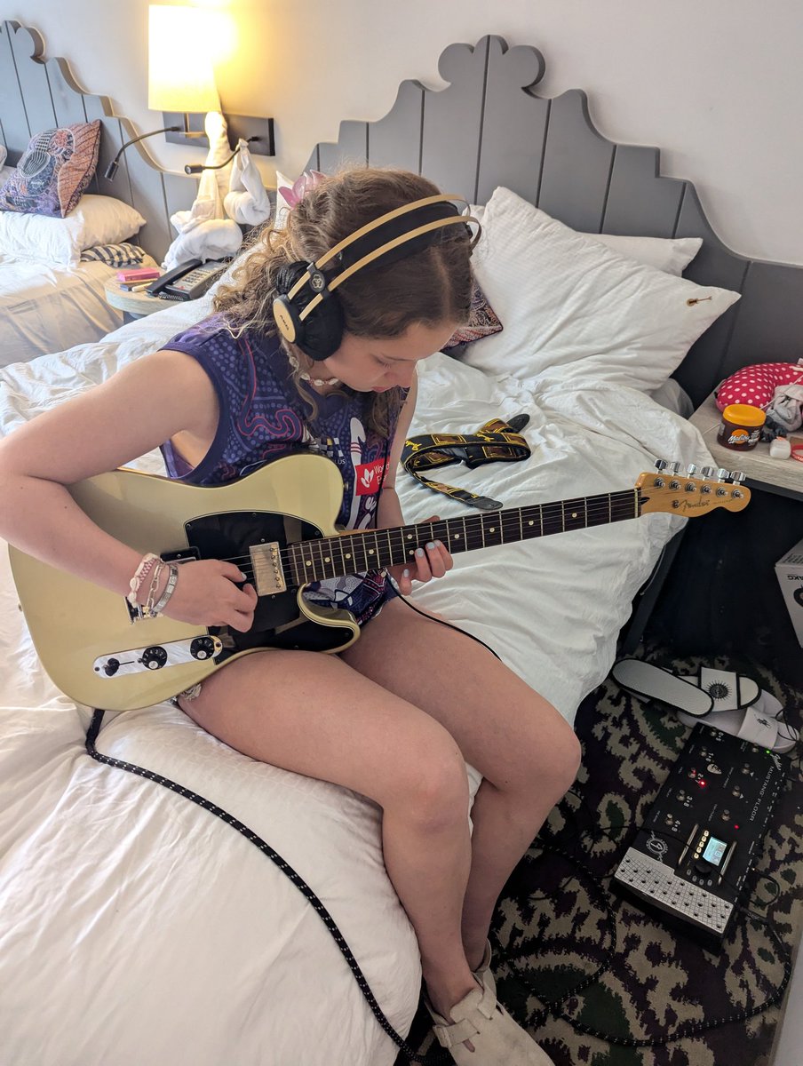 Genius marketing from <a href="/Fender/">Fender</a> to offer hotel guests a free rental guitar
We now have a daughter who would love a telecaster 🎸
<a href="/hardrockbali/">Hard Rock Cafe Bali</a>
