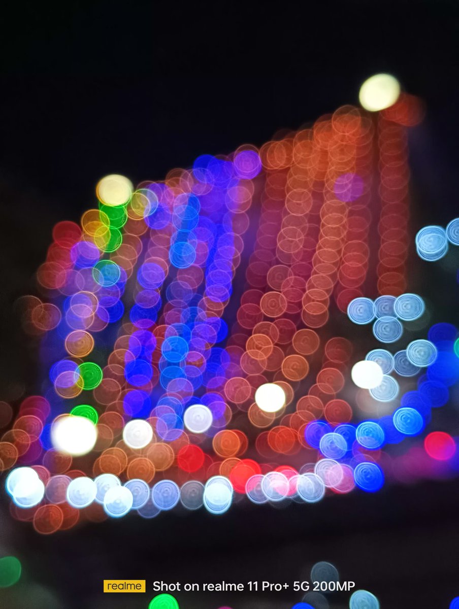 My Kind of LightPainting!!!! 
#realme13ProSeries