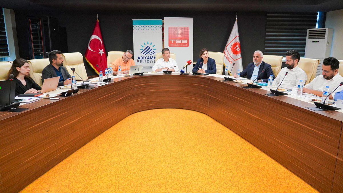 BLALDOAN6's tweet photo. Türkiye Belediyeler Birliği ve Adıyaman Belediyesinin işbirliğiyle düzenlenen 'Depremden 18 Ay Sonra Neredeyiz?' çalıştayına katılarak,memleketimizin sorunları ve çözüm önerileri üzerine istişarede bulunduk.Bu anlamlı çalıştayı düzenleyen ve katkı sunan herkese teşekkür ederiz. https://t.co/ELkuAnbpsa