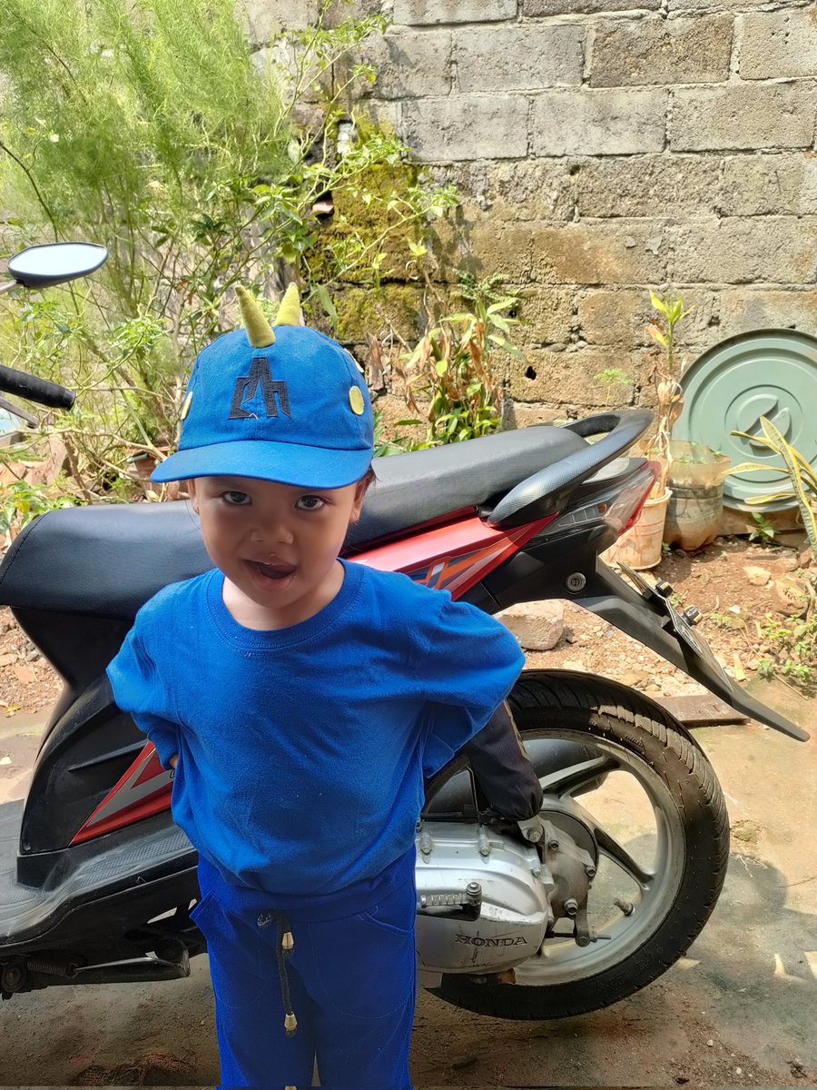 megamarput's tweet photo. Adek zalfa umur 3tahun 11bulan 🤗 https://t.co/zqf35HY9X7