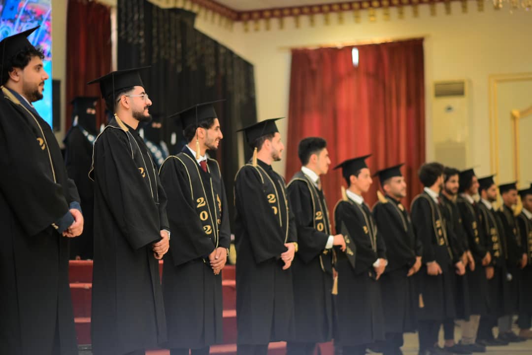 Eiuniversity's tweet photo. حفل فني طلابي لتوديع الدفعة السابعة من قسم إدارة الأعمال الدولية "إنجليزي” للعام الجامعي 1445ه‍ https://t.co/ClIjoPH6CI