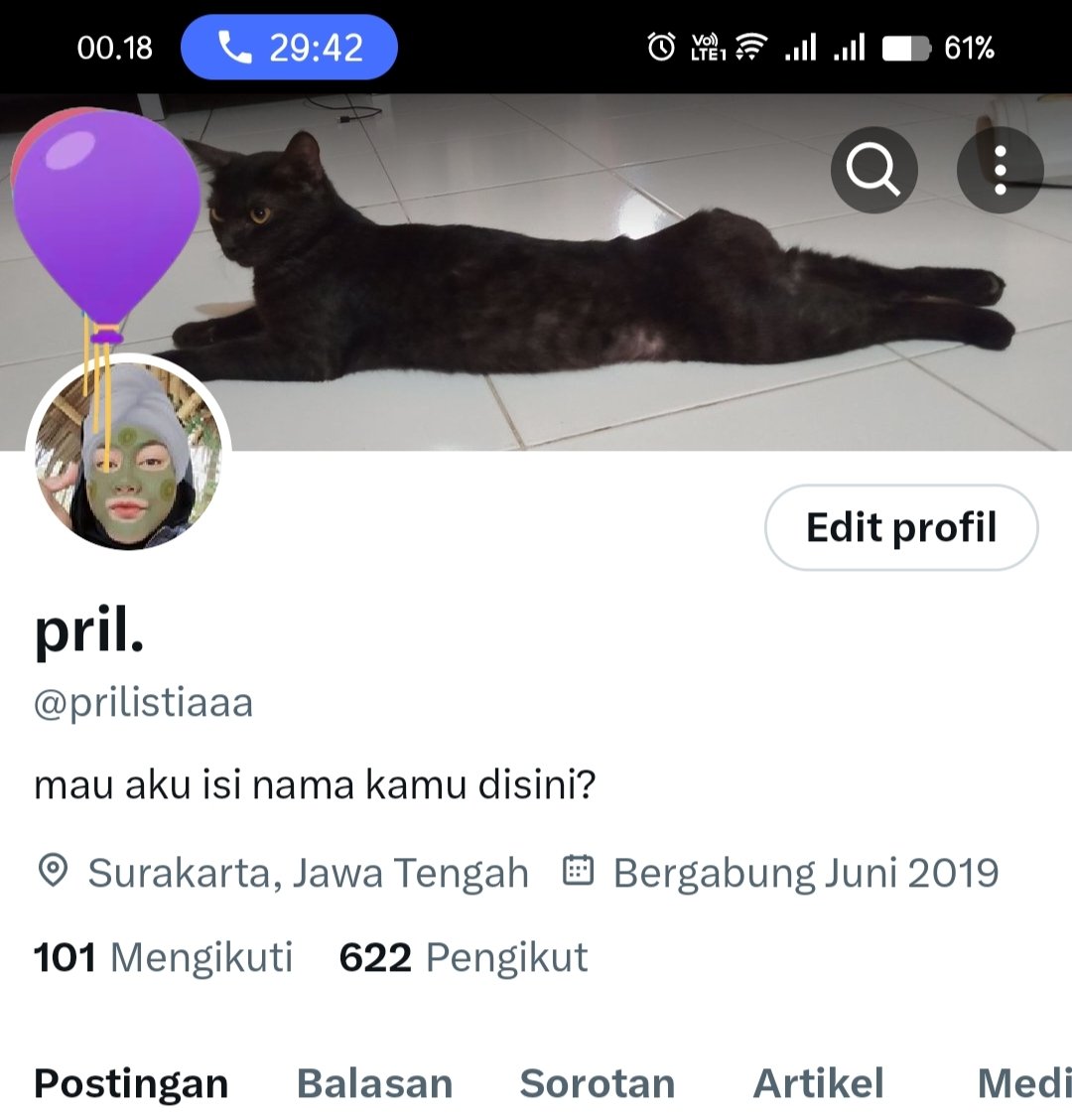 prilistiaaa's tweet photo. @hasantoysss Mas aku ultah, mbok tulung diucapno ☹️ https://t.co/4q7tv5bCDz