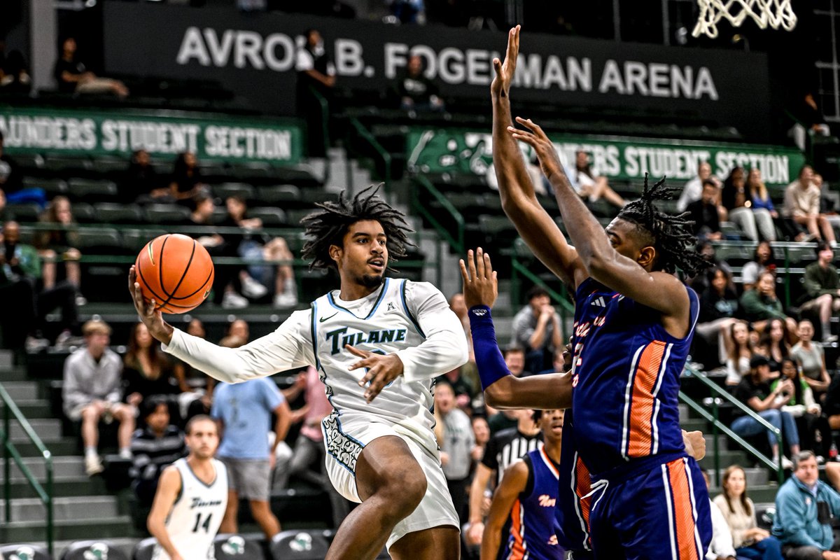 Happy birthday to our guy, <a href="/Logan30stephens/">Logan Stephens</a> 🥳

#RollWave🌊