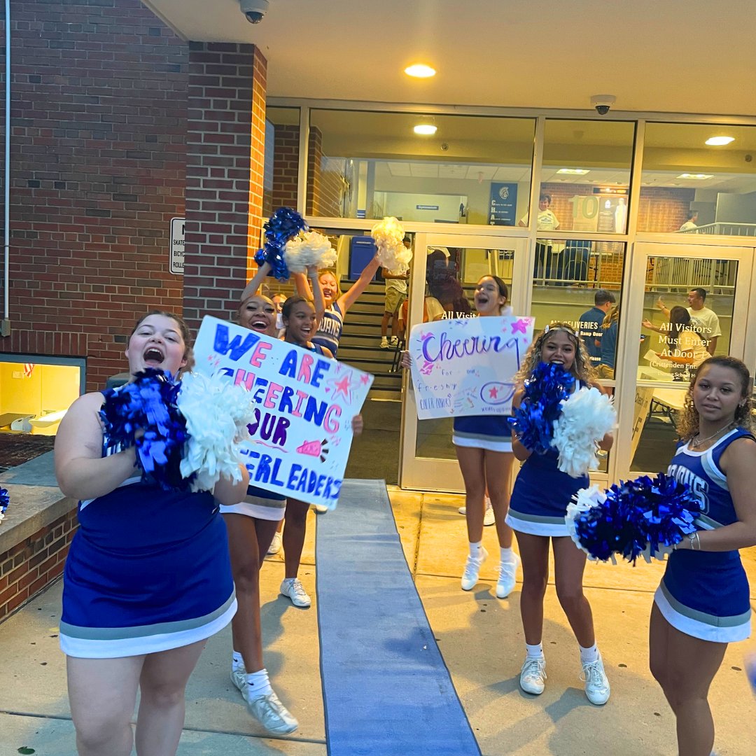 Fresh Year, Fresh Vibes! ✨️⁠
⁠
𝗪𝗲𝗹𝗰𝗼𝗺𝗲 𝗖𝗹𝗮𝘀𝘀 𝗼𝗳 𝟮𝟬𝟮𝟴...we're so happy you're here!⁠
⁠
And...a 📣 BIG SHOUTOUT 📣 to our Student Ambassadors! 
⁠
#GoTrojans