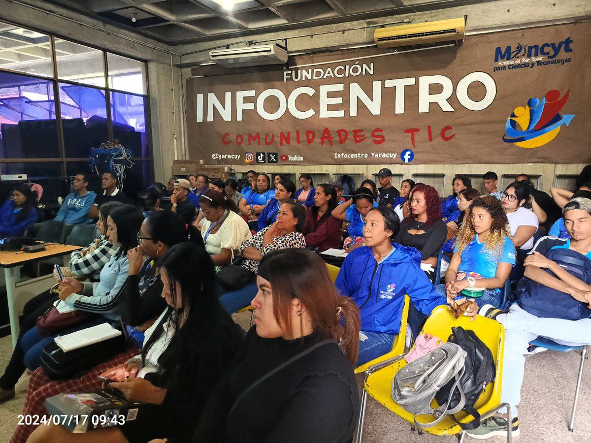 En las instalaciones de <a href="/YAR23F/">Infocentro Felix Pifano "YARACUY"</a> se desarrolló el 5to Encuentro Estadal de Facilitadores de @iyaracuy, un espacio formativo, de revisión de metas, y de reimpulso de las TIC.

#VenezuelaHaceJusticia
¡Vamos!
<a href="/Gabrielasjr/">Gabriela Jiménez</a>
@LarosaInfove
<a href="/InfocentroOce/">Infocentro_Vzla3</a>
