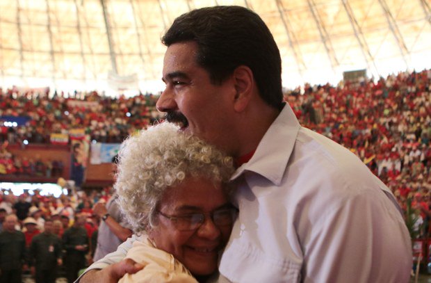 .<a href="/NicolasMaduro/">Nicolás Maduro</a>"
Vamos a acelerar y a profundizar en el amor, el trabajo y la #Perseverancia para el bienestar de nuestros abuelos y nuestras abuelas. Estamos dando una batalla histórica por la verdad y la Paz de la Patria." #LoQueDigaNicolas .<a href="/VillegasPoljak/">Ernesto Villegas Poljak</a> .<a href="/Freddy_Rod13/">Freddy Rodríguez</a>