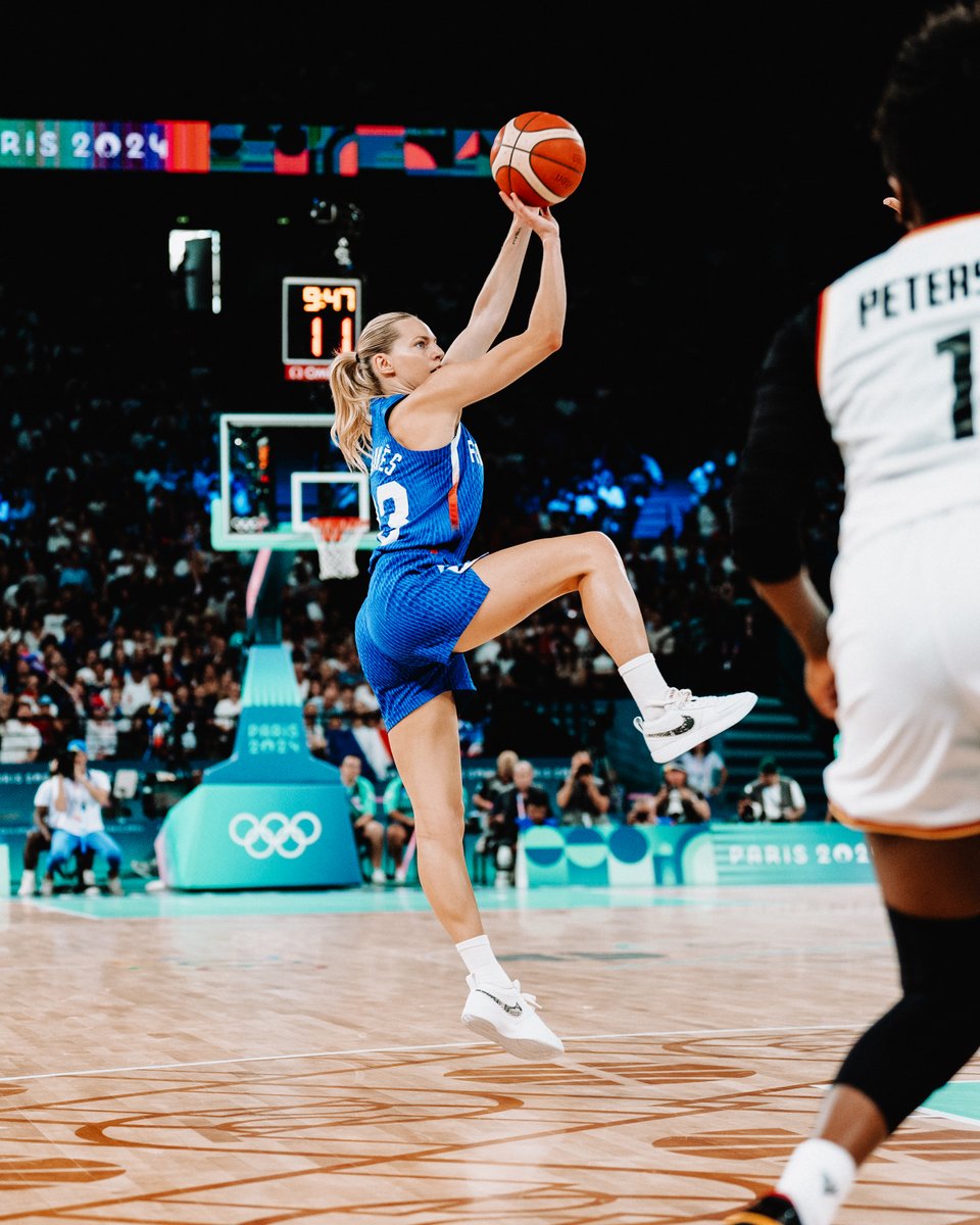 FRABasketball's tweet photo. Hang it in the Louvre 🖼️

#PassionnémentBleu | #Paris2024 | #GERFRA https://t.co/ZSeMYHx9tK