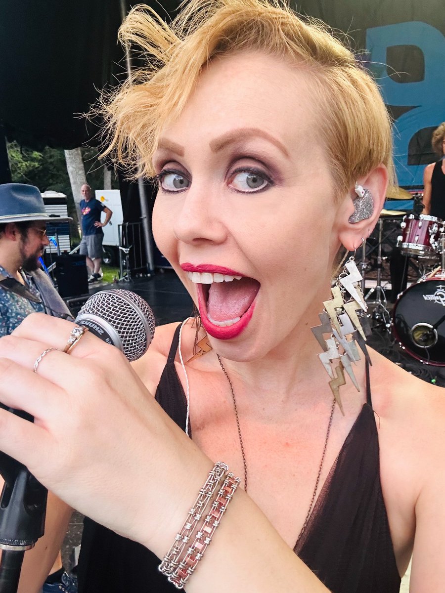 AlexNesterMusic's tweet photo. Thanks for the love @RetunedJewelry!! Check out their wicked cool guitar string and bass string jewelry!! I felt like a million bucks wearing my two new #guitarstring bracelets at the @SweetPeaFest playing with @dustbowlrevival this past Saturday!! #jewelry #ontheroad #travel https://t.co/KeozSAv62g
