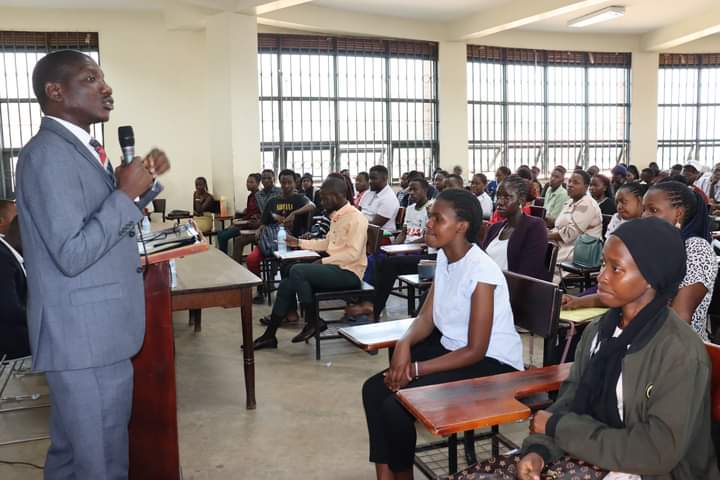 OfficialMubs's tweet photo. Day 3 of the orientation:
Students meet their faculty deans, heads of departments, and faculty staff.
@MUBSMbarara
@MUBSJinja
@MUBSAruaCampus https://t.co/cK8x3jZ5vz