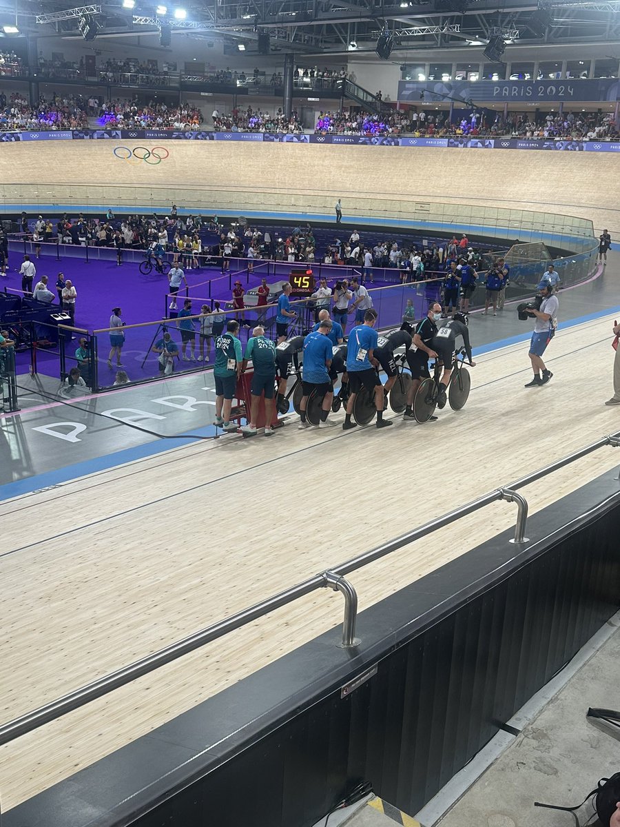 Gallant silver for Women’s Team Pursuit #OlympicGames
