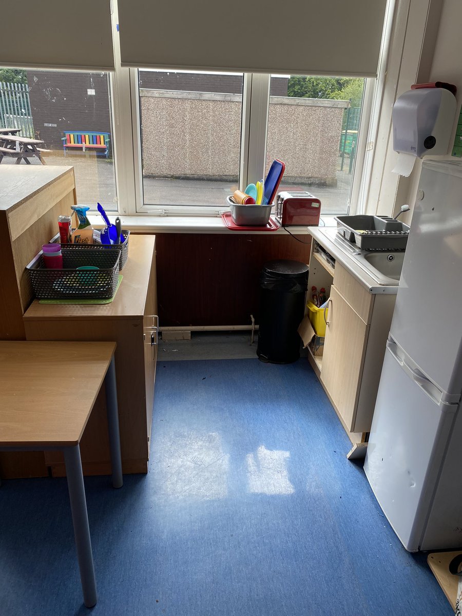 BPHS_Heather's tweet photo. The Red Group classroom is coming together nicely ❤️ Looking forward to welcoming pupils back on Wednesday @BothwellparkHS https://t.co/D30PtAVZKp