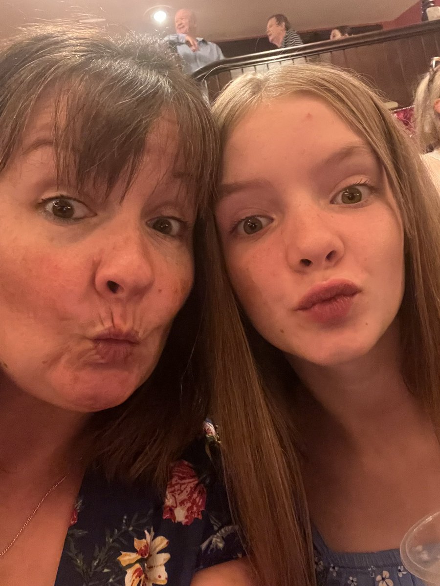 HoldsworthFiona's tweet image. @TheatreRoyalNew @ComeFromAwayUK absolutely loved the show this afternoon. A beautiful story of humans welcoming humans. A nice tonic to the current climate in our country #BeKindAlways #wereallhuman