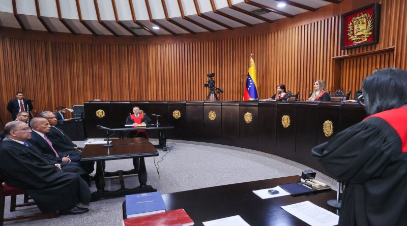 La PUD no presentó las actas ante el TSJ
Manuel Rosales, José Cartaya y Simón Calzadilla debían entregar ante el máximo tribunal del país los instrumentos electorales que poseen para convalidar los resultados del proceso electoral del pasado 28 de julio
ultimasnoticias.com.ve/noticias/polit…