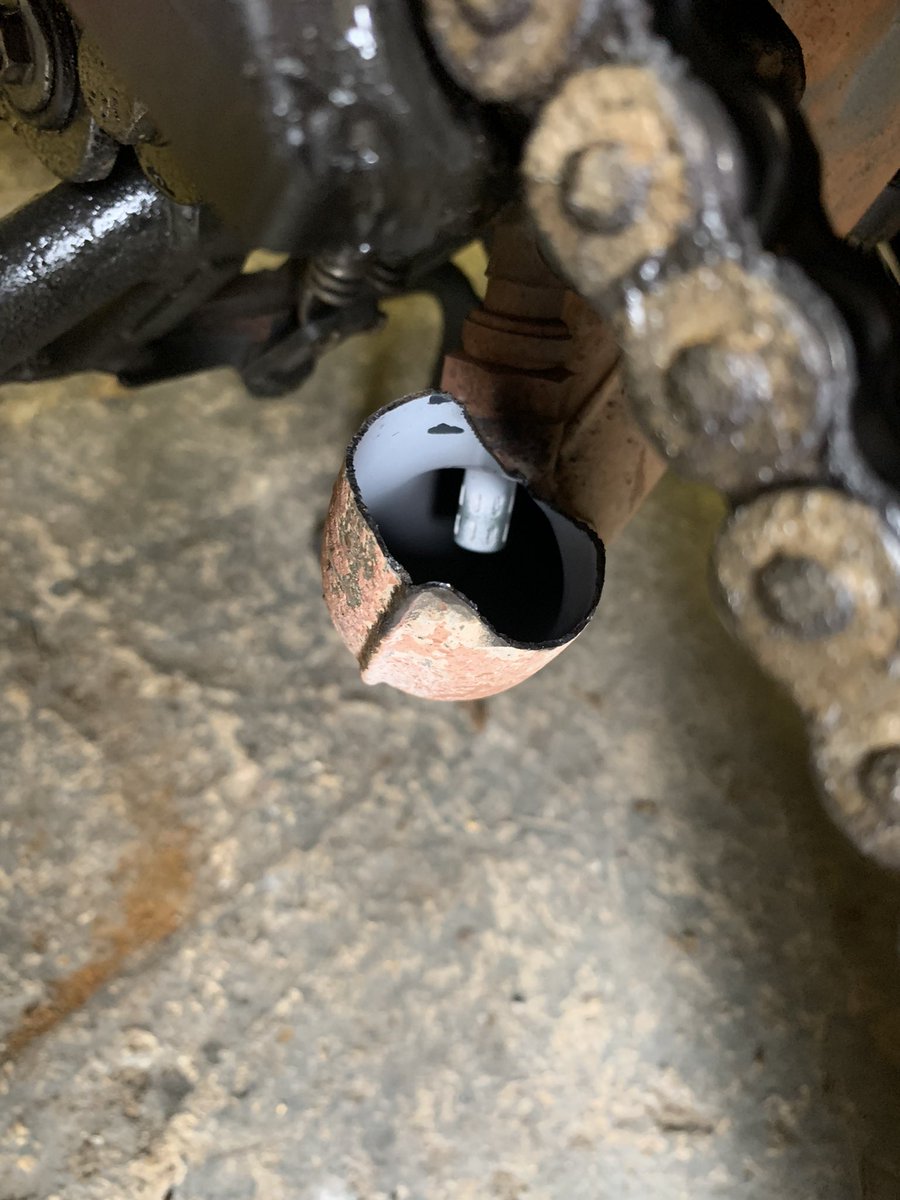 brygsi's tweet image. Oh dear… rear cylinder down pipe has snapped on my Ktm 990 adv.
Anyone know where I can get one? Y’all off from the front one too I think into two Akrapovic’s . 
#Bugger