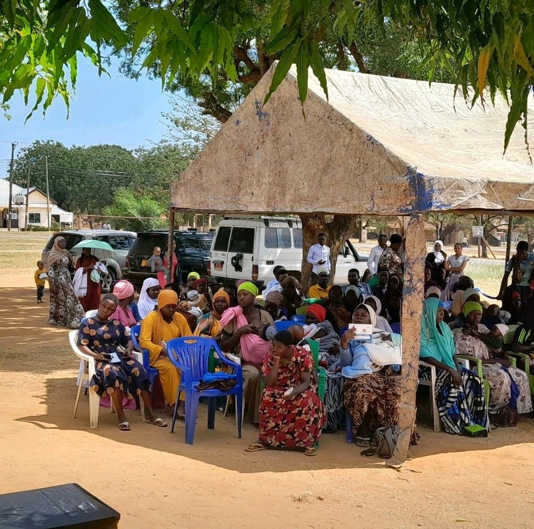 WarrenMagani's tweet photo. Celebrated #WorldBreastfeedingWeek2024 Mtwara Mikindani MC. Emphasis was on #exclusivebreastfeeding for first 6 months &amp; beyond.
Also, Male support in child upbringing, feeding &amp; other stakeholders involvement is key to #Closethegap . Key health initiatives were presented too. https://t.co/kgY35HNwXi