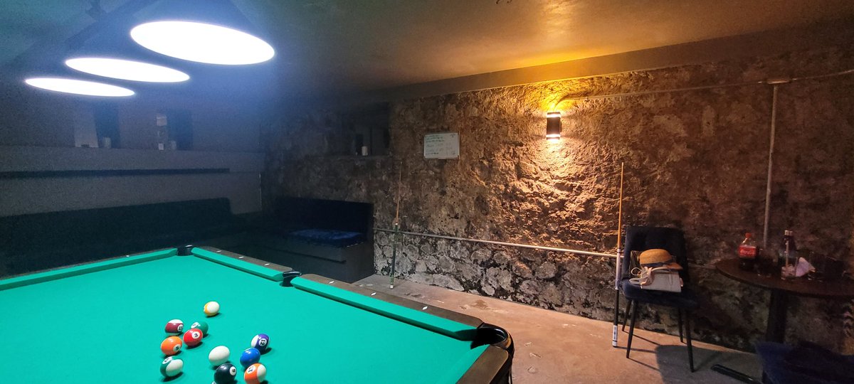 Letting people know at the pool club in Dominica! 🇩🇲⚒️