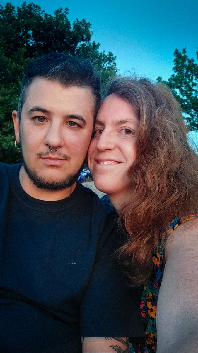 queenofquanta's tweet photo. Eight forking years
married to this guy
I scored

Daddy: @enelke
Muddy: @queenofquanta

#TransIsBeautiful #HappyTrans #T4T #transesbello🏳️‍🌈 #Transfeliz #orgullo #OrgulloBellotero #Pride https://t.co/DQKJWoFfap