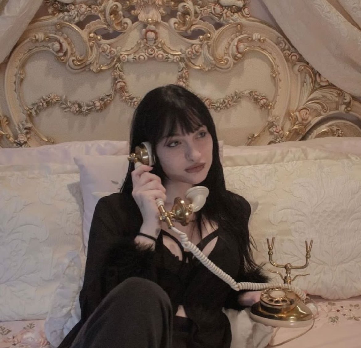 ᅠ
       𝑾𝒉𝒂𝒕’𝒔 𝑻𝒉𝒂𝒕?
             𝐓𝐡𝐞 𝐙𝐚𝐫𝐢𝐧𝐚 𝒊𝒔 𝒊𝒏 𝑼𝒌𝒓𝒂𝒊𝒏𝒆?

ᅠ