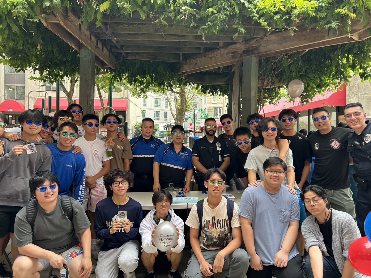 A little rain can’t stop us from having a great night! Four cities, four amazing celebrations of #NationalNightOut
Thank you to all our amazing partners for making this possible! 
<a href="/MedfordPolice/">Medford Police</a> 
<a href="/SomervillePD/">SomervillePolice</a> 
<a href="/bostonpolice/">Boston Police Dept.</a> 
<a href="/GraftonPolice/">Grafton Police</a> 
<a href="/TuftsCommunity/">Tufts Community Relations</a> 

#tuftsuniversity