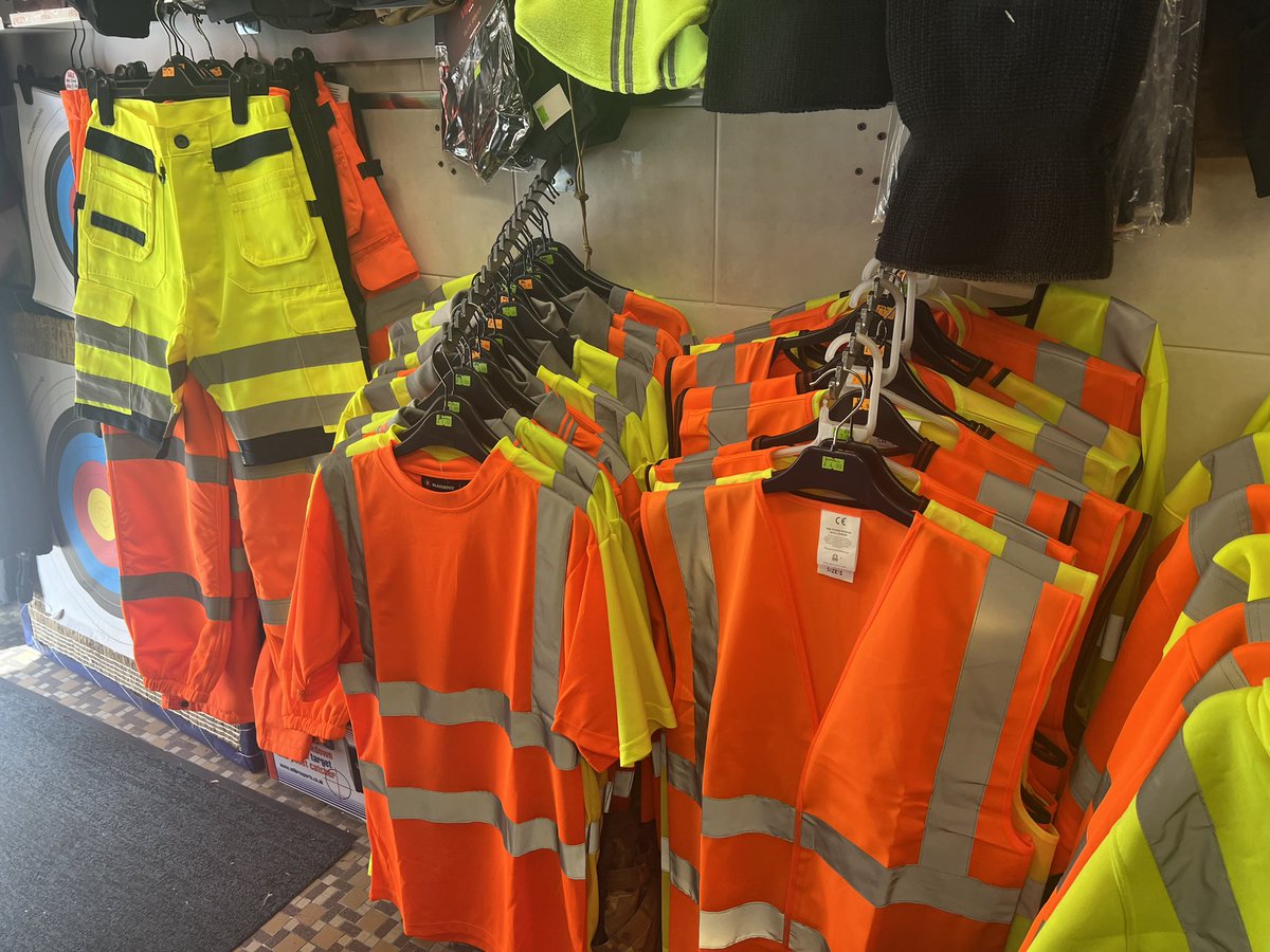 armystall's tweet photo. Hi viz workwear full selection great prices Armystall, 31 Brook Street, Wakefield, WF1 1QW, 01924 366555. 9am to 4.30pm open everyday except Wednesdays and Sundays when we are closed. Check out our Facebook page for all further information, armystall-wakefield https://t.co/ClcxCVRgur