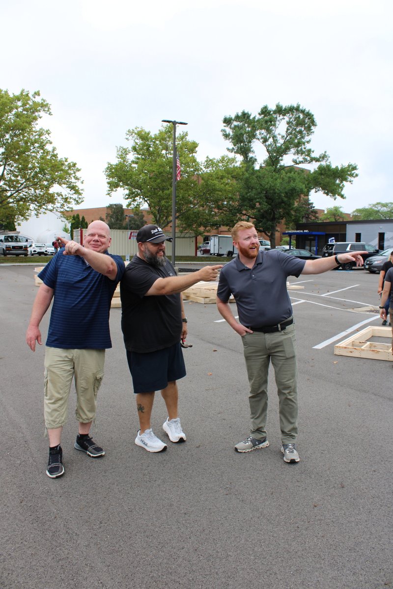 OhioMulch's tweet image. This past Saturday, a few from the Ohio Mulch team worked to build walls for Habitat for Humanity. Big thanks to Hanlin Rainaldi Construction for the amazing opportunity! 

#HabitatForHumanity #OhioMulch