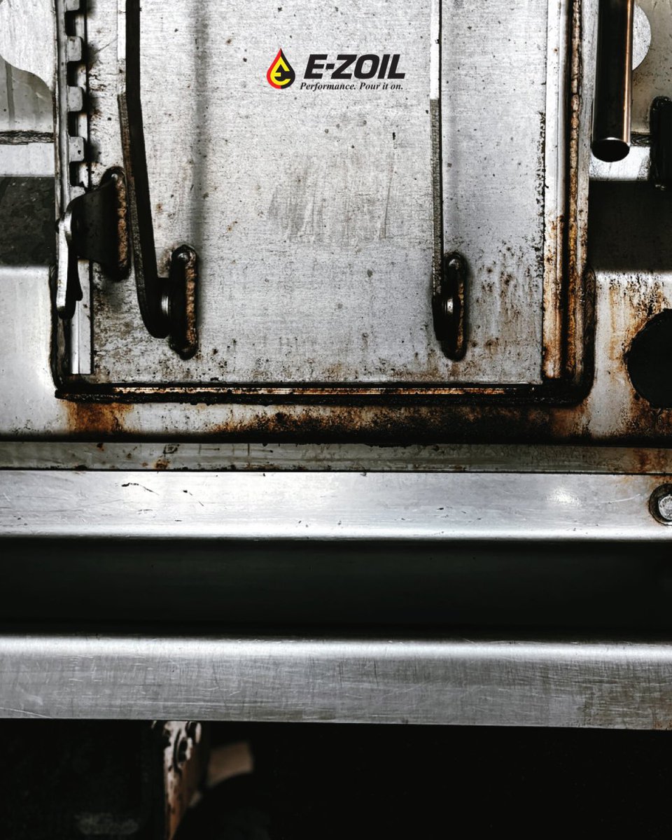 😦👉🏼Swipe for the ultimate GRIME 🔁 GLEAM before/after transformation

🫨Don’t settle for filthy metal! Keep your expensive tools &amp; equipment paving-mastic-free with E-ZOIL’s ASPHALT REMOVER - Solvent-based Cleaner!

👨‍💻Learn more or find a retailer on EZOIL.com!