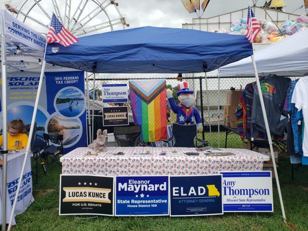 JamesCordrey's tweet photo. We're at the Fair in Washington! Stop by and see us! https://t.co/xKLUAautMT