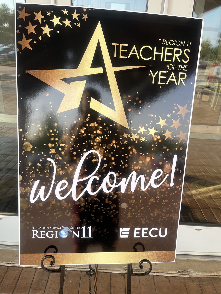talanajb's tweet image. Last night I had the honor of witnessing @CraftsAndClass Mrs. Fuentes, find out she was one of the finalists out of 90 district teacher of the year awardees for @ESCRegion11. I’m so grateful to witness the magic that happens in Room 17. @hebisd @HEBISDpeople #TheStonegateWay