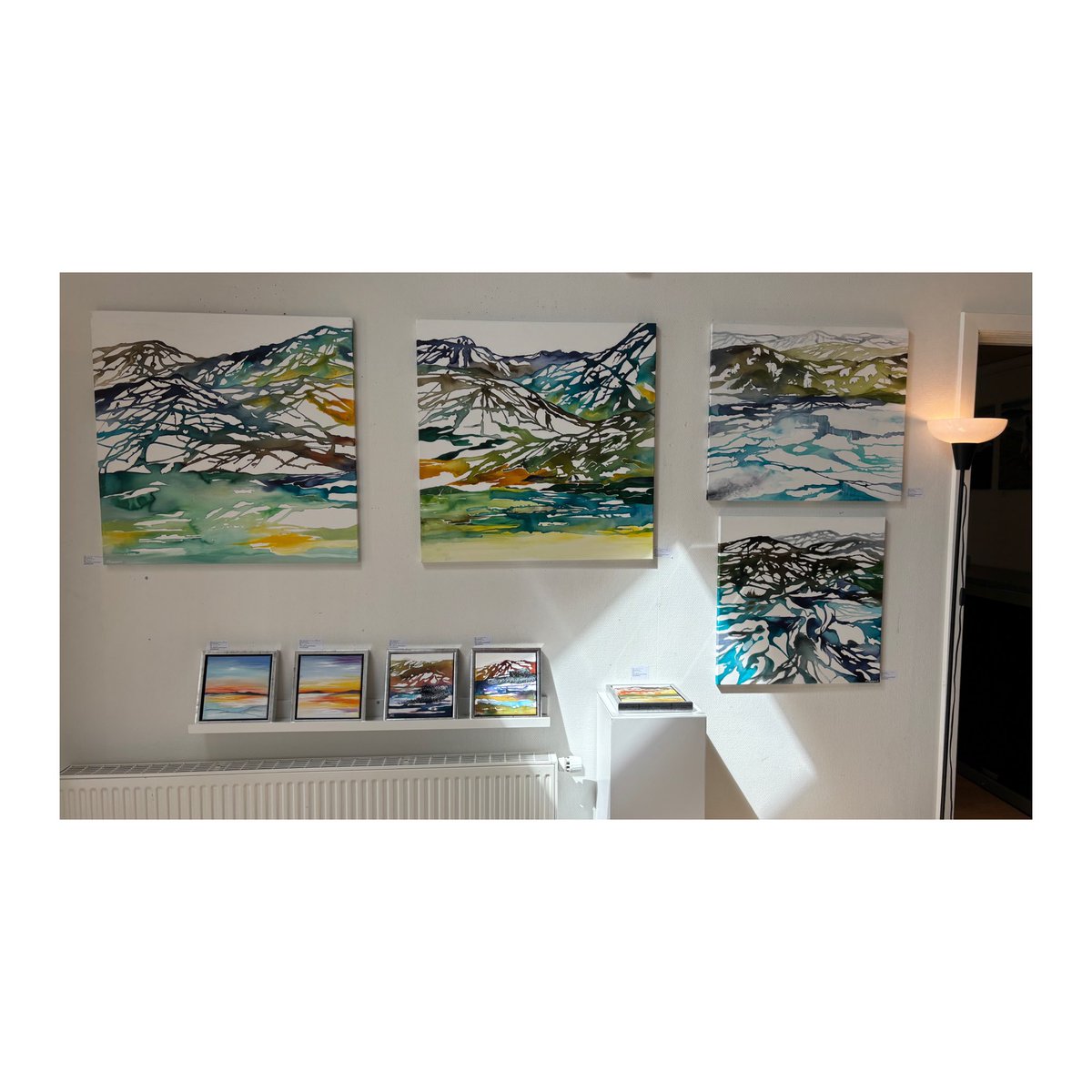 MetteHansgaard's tweet photo. Hej og Velkommen til fernisering i Galleri Kingo den 8. august kl. 18:00 vi starter med lidt Artist talk om mine ture til Grønland de sidste 3 år. Senest har jeg i april undervist i Illulisat i Akvarelmaling. 

Galleri Kingo, Kingosvej 1A, Taastrup. kl. 18-20 den 8/8 https://t.co/kTY9UIKLYw