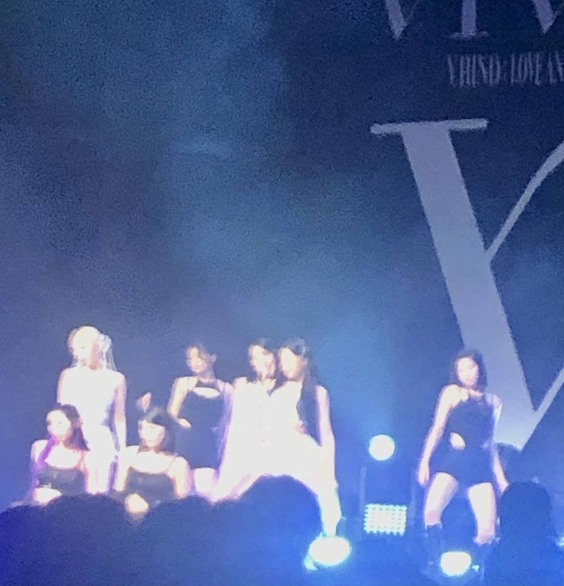 itslisatran's tweet photo. Special thanks to a friend for a tag along concert trip 🚙 to see @VIVIZ_official (aka GFriend) in Oklahoma City

Got a little sneak peek of soundcheck 🎤

Idk why they decided to do #yeehaw (for #OKC Oklahoma show when it’s a Texas thing 🤠)

#VIVIZTOUR #Vhind_LoveandTears 💙 https://t.co/SH50Qe0otF