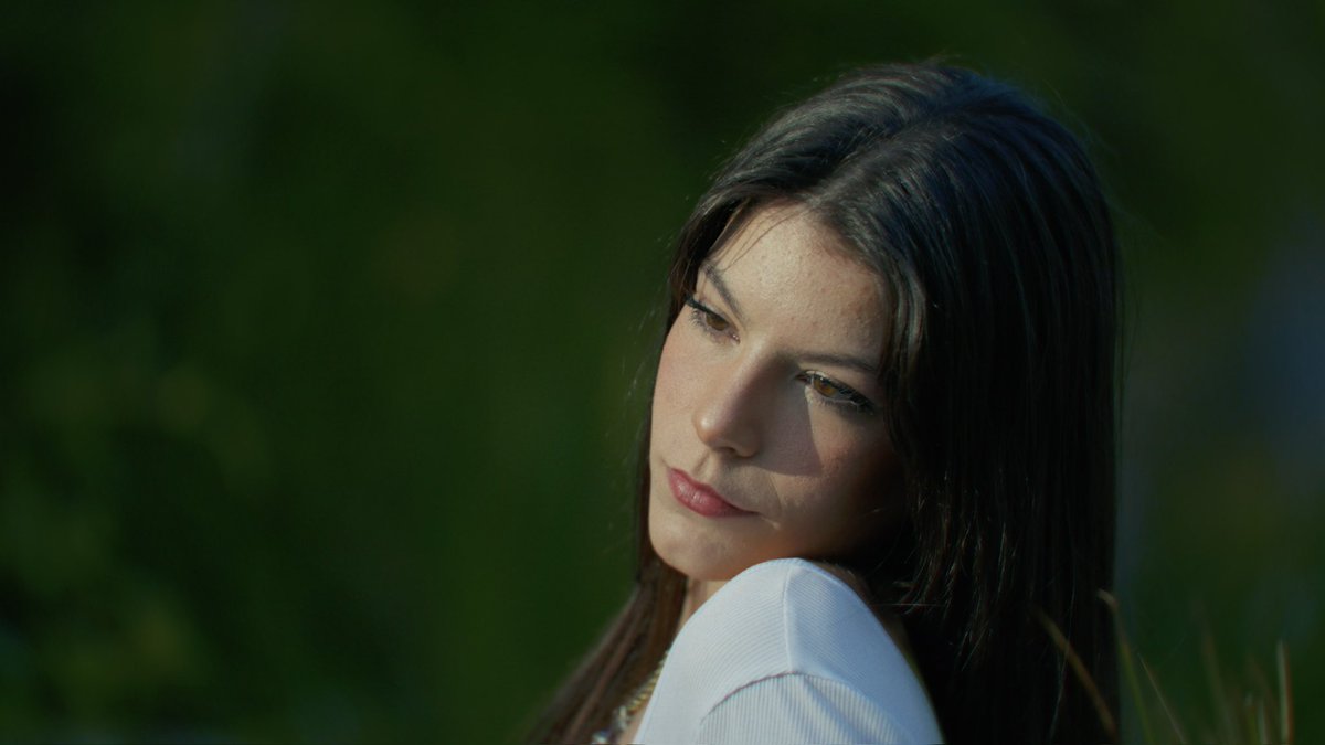 AtharvSaini2's tweet image. Before and After - Slog3 to Rec.709 in Resolve 
#colorgrading #sonyfx3 #Filmmaker #cinematography #nature #davinciresolve #blackmagicdesign #film #filmemulation #35mm #slog3