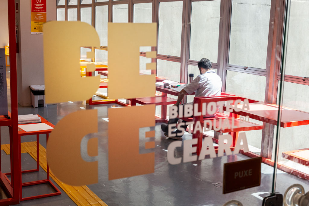 Retome sua rotina de estudos ou trabalho remoto na Biblioteca Pública Estadual do Ceará!

Aqui você encontra spaços aconchegantes, um amplo acervo disponível, wi-fi livre e até computadores. Tudo isso de graça. Massa demais, né? Vem! 📖

📍  Av. Presidente Castelo Branco, 255.