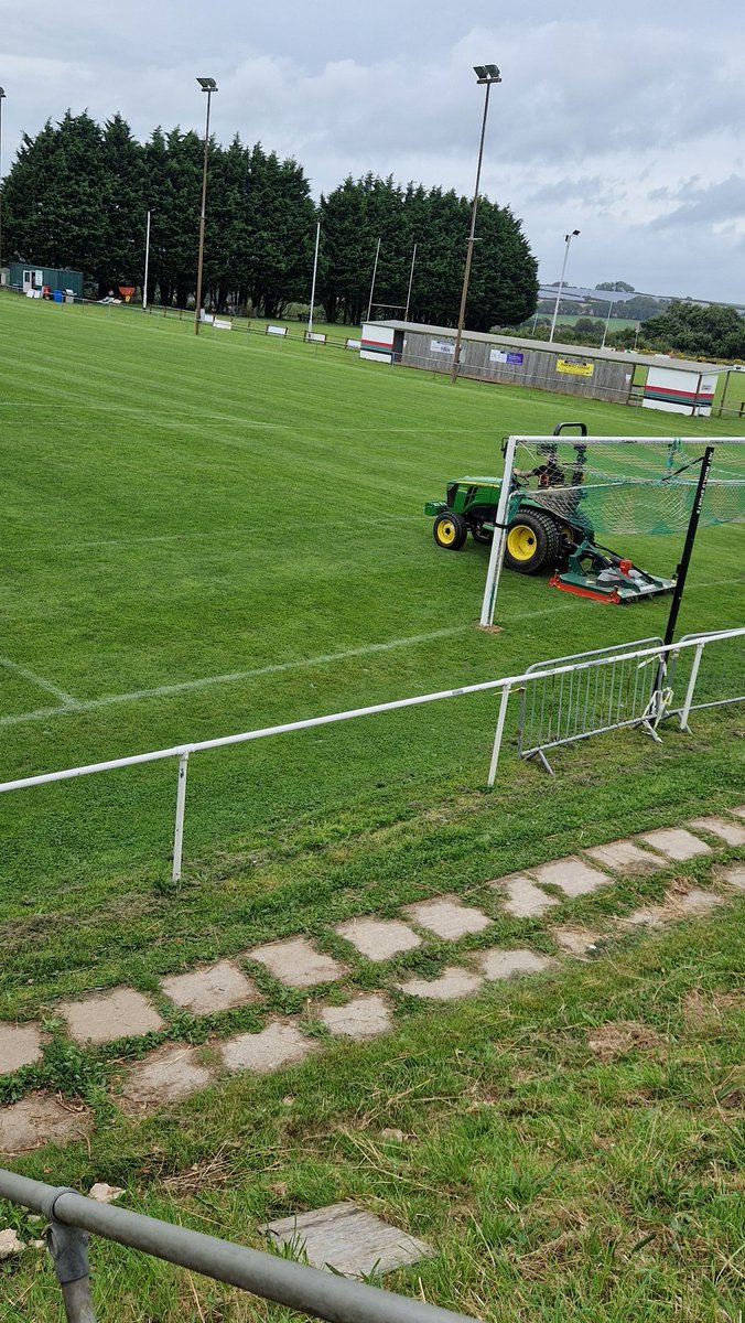 Ivybridge Town 2nds tweet media