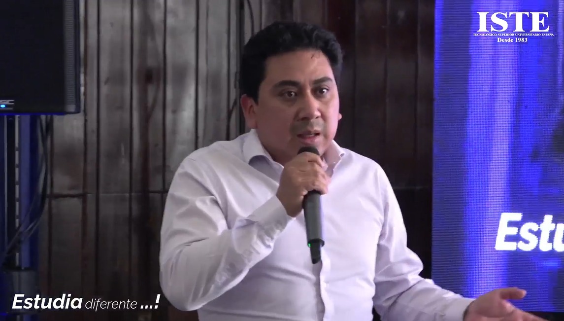 📢 Hoy | 
En el <a href="/EspanaIste/">Tecnológico Superior Universitario España - ISTE</a>, Wladimir Paredes, consejero y presidente de la comisión de institutos y conservatorios superiores, junto al equipo técnico del #CACES, realizan el taller sobre el Modelo de Evaluación con fines de acreditación para los ISTT del país.📷📚