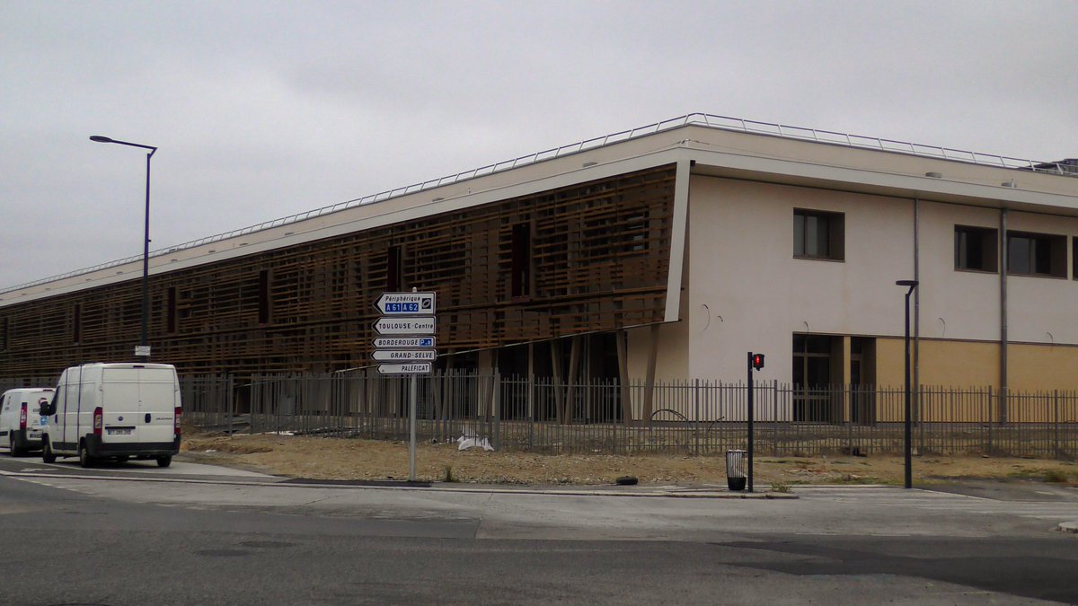 rues_oc's tweet photo. #Toulouse • L'urbanisation de #Paléficat, « dernier quartier rural » de la ville, a débuté pour de bon.

➡️ https://t.co/CXO4H5ggPh https://t.co/a50EIGqlcF