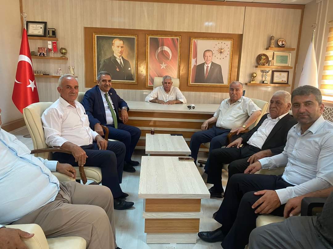 osmanidaci's tweet photo. Adıyaman il genel Meclis Başkanımız Mehmet Can Erdoğan il genel Meclis Üyelerimiz Osman Deniz M. Nuri kuştepe. Bizleri ziyaret te bulundular Baskanımıza ziyaretlerinden  dolayı teşekkür ederim. https://t.co/vocS1YIOb1
