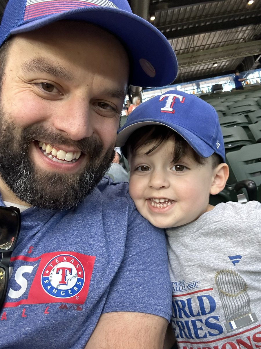 davidreyeswords's tweet image. #globelifeoftheparty