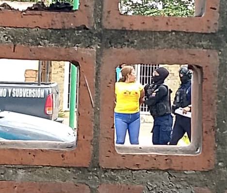 Denuncian que agentes del régimen secuestraron este miércoles a la concejal opositora Beatriz Andrade, quien fue sacada a la fuerza en plena sesión de la Cámara Municipal de Freites, Cantaura, estado Anzoátegui.