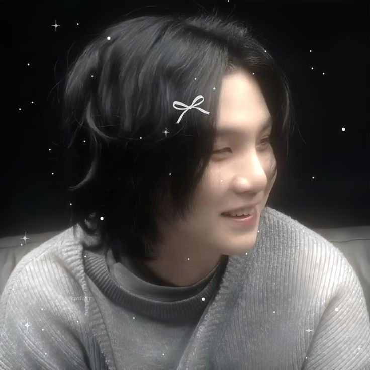 mini ruleta por 10 robusitos ❗️

- fav + rt (no ss)
- seguir al cc con notis on (no ss)
- comentar ⤵️ + ss de que están haciendo stream a yoongi 

WE LOVE YOU YOONGI
FOREVER WITH SUGA
#ARMYLovesSuga

- 🥨