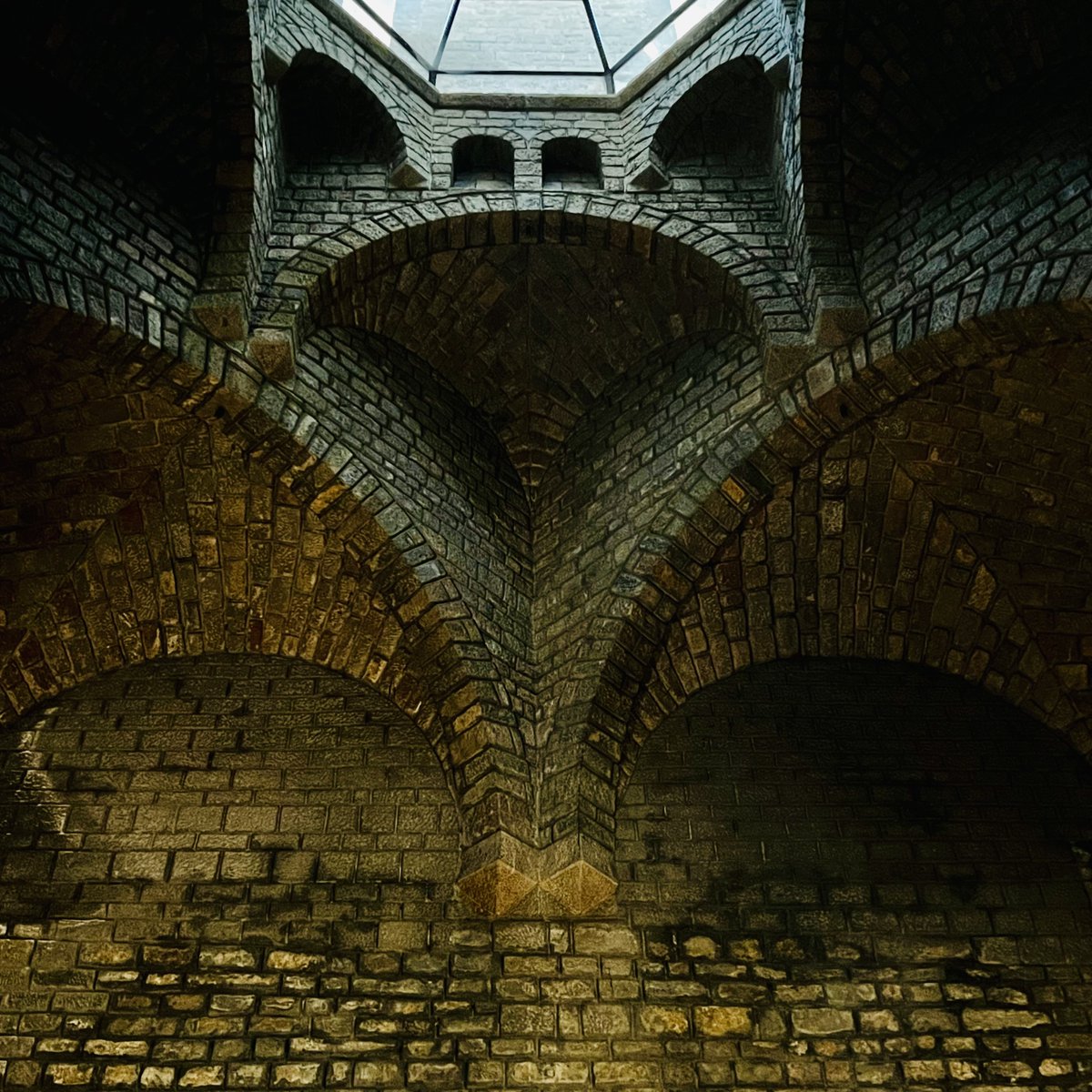 RolfLang's tweet photo. #Dijon
#Ripoll
#Andorra
#Lleida https://t.co/S7IAk52maF